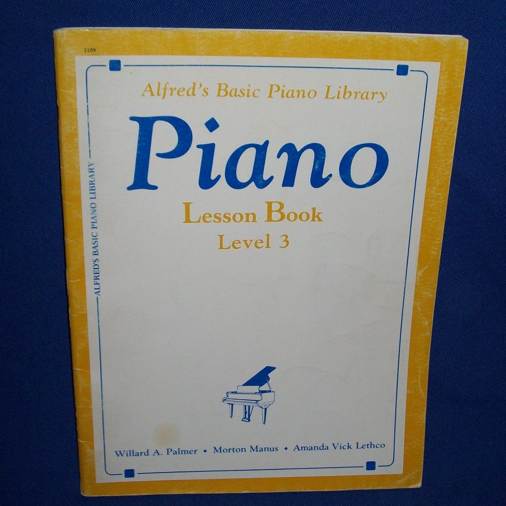 Alfred's Basic Piano Library, 1982 Music Lesson Song Book Level 3